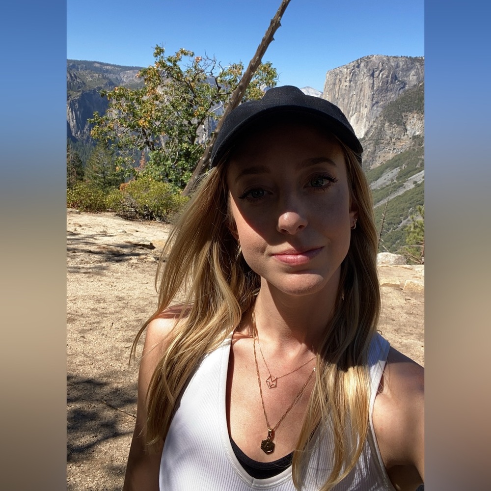 Meet your Posher, Alisa